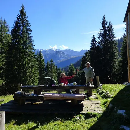 شقة Haus Bergblick اوبرترون